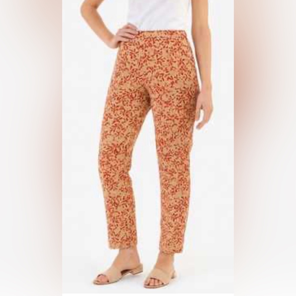 Sigrid Olsen linen-silk blend with acetate lining. Straight Leg Pants